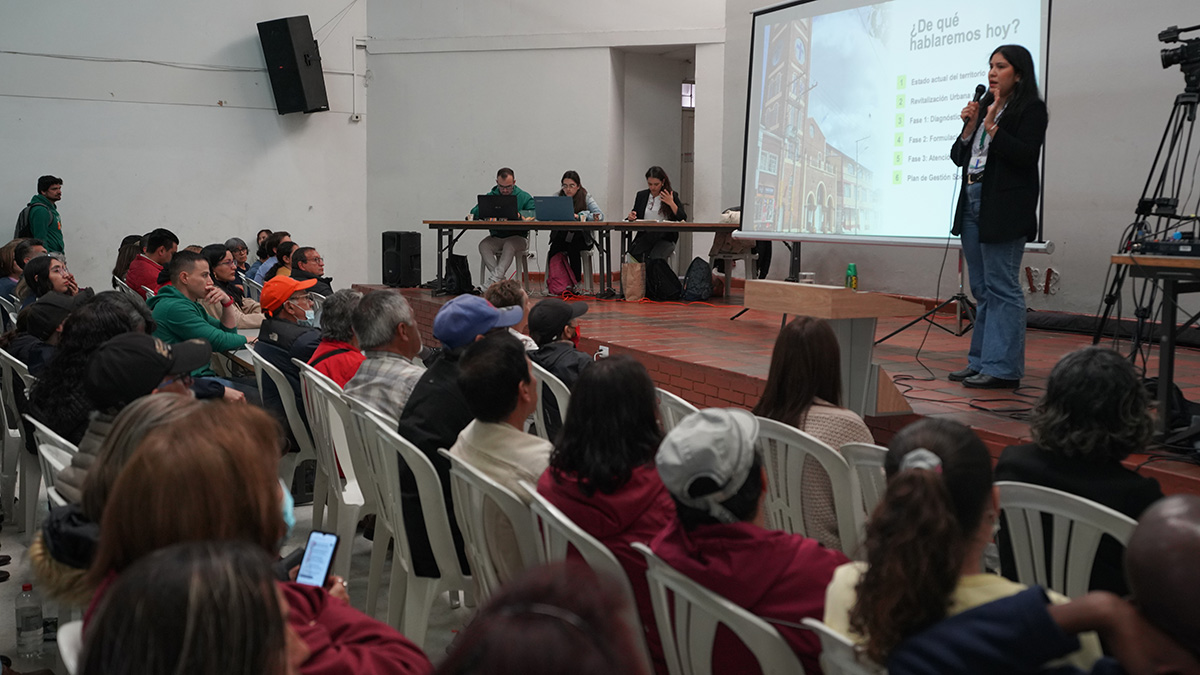 Distrito realizó la jornada de socialización sobre la formulación  del Plan Parcial de Renovación Urbana Centro San Bernardo