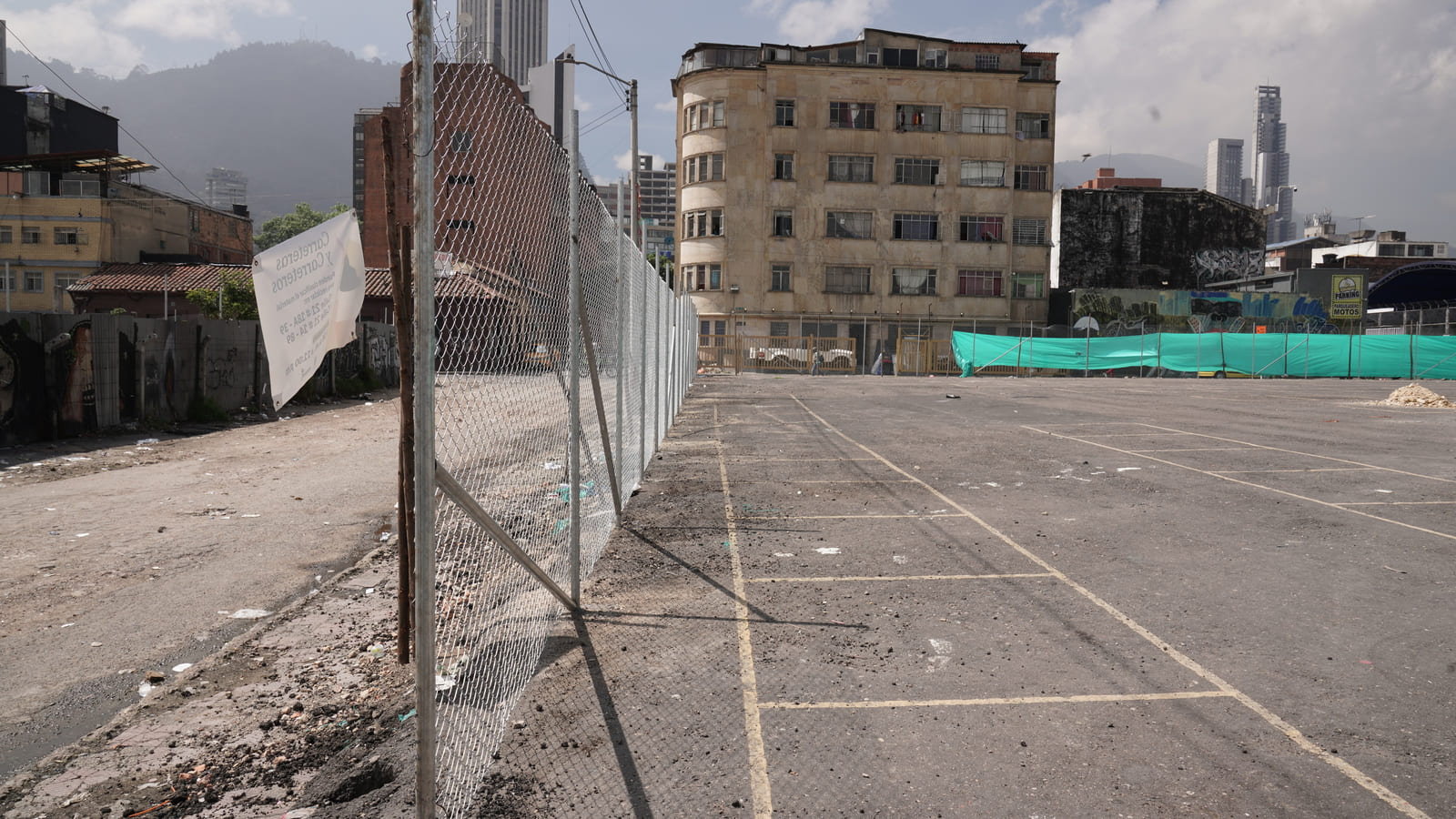 RenoBo arrienda predio sin construcción ubicado en la Calle 24 con Av. Caracas