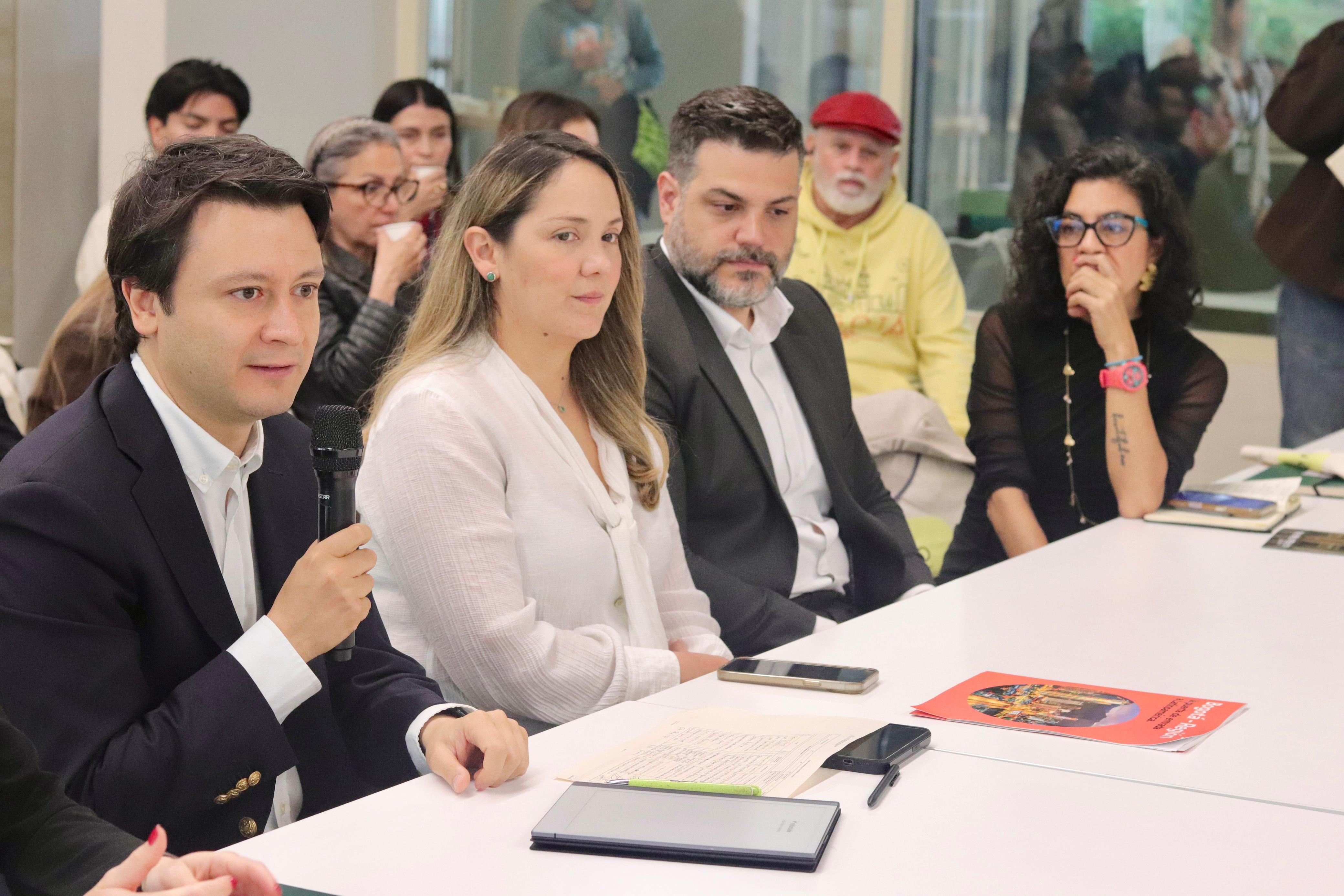 fotografía del encuentro: Bogotá se transforma: oportunidades de desarrollo urbano e inversión